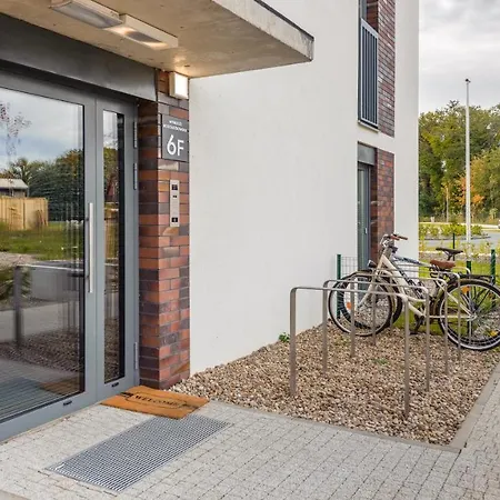 Polwysep Dziwnow, Sun & Snow *