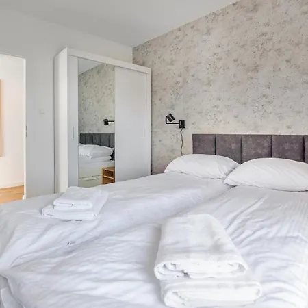 Polwysep Dziwnow, Sun & Snow