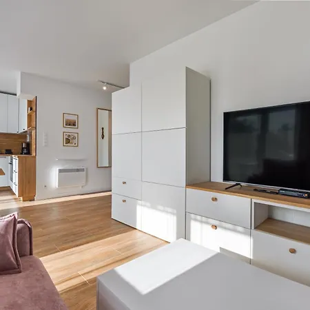 Polwysep Dziwnow, Sun & Snow *