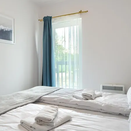 Polwysep Dziwnow, Sun & Snow *