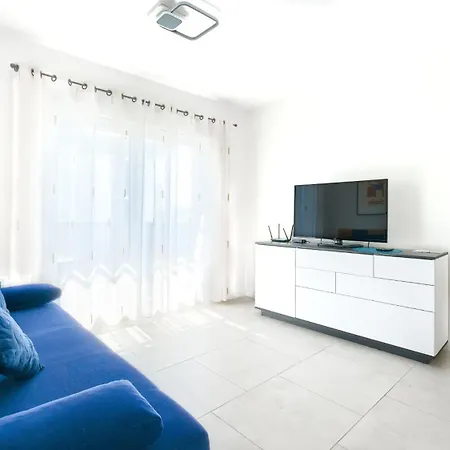 Polwysep Dziwnow, Sun & Snow *