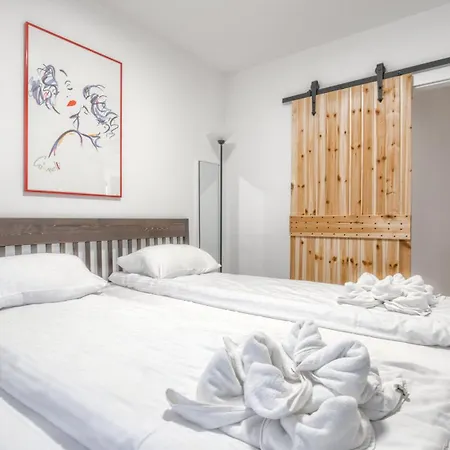 Polwysep Dziwnow, Sun & Snow *