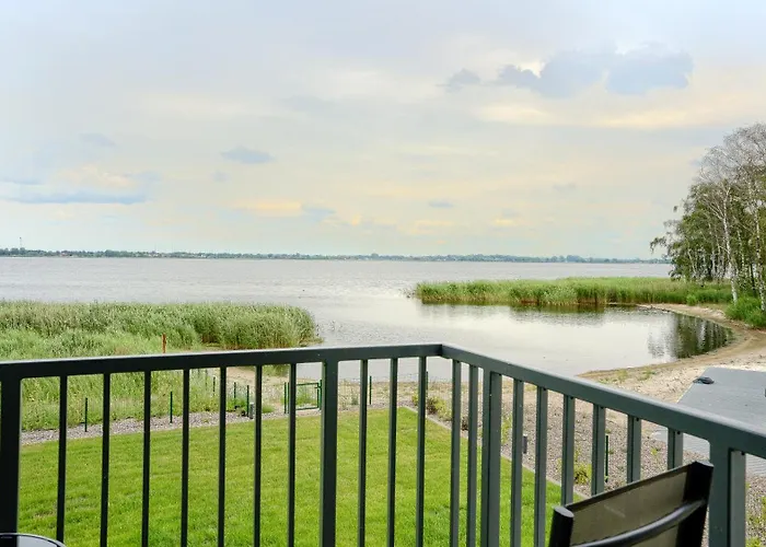 Polwysep Dziwnow, Sun & Snow *