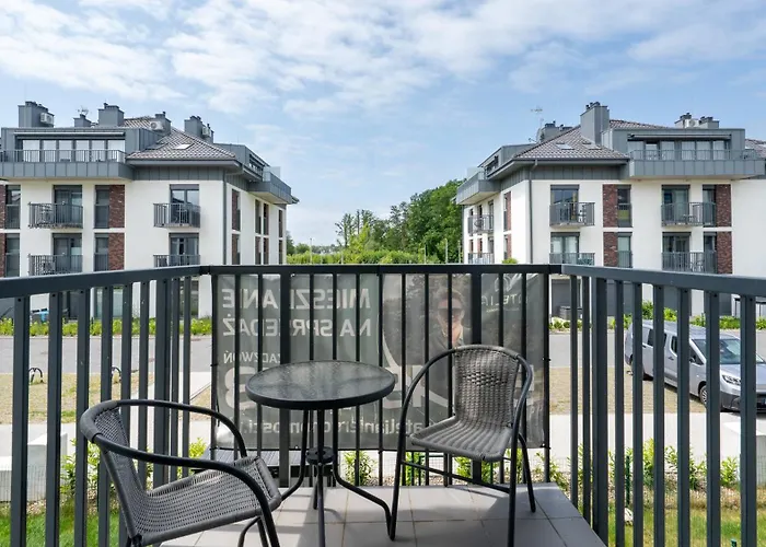 Polwysep Dziwnow, Sun & Snow *